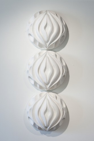 4d23f-garland20122c12inchd2chandcarved28129