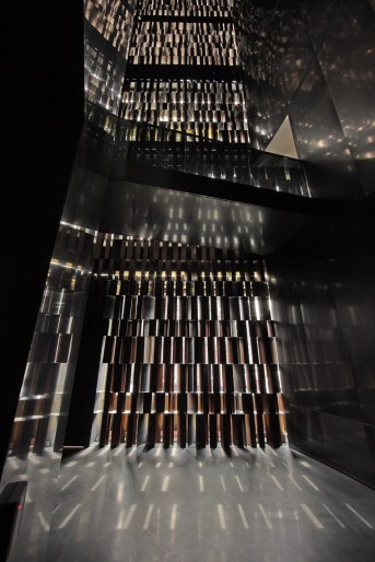 Lv Yongzhong 9 1373517156919