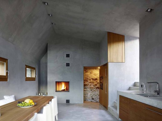 543dd604c07a80762d000250_stone-house-transformation-in-scaiano-wespi-de-meuron-romeo-architects_1430_cf030937.jpg